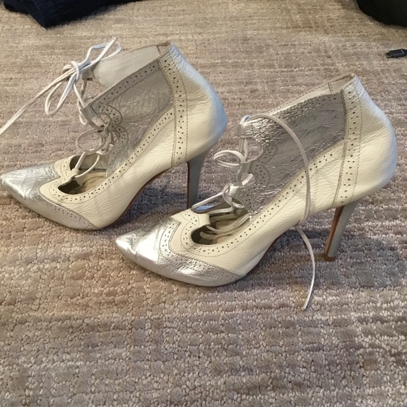 Jasmine Elizabeth leather lace up pumps - Picture 4 of 7